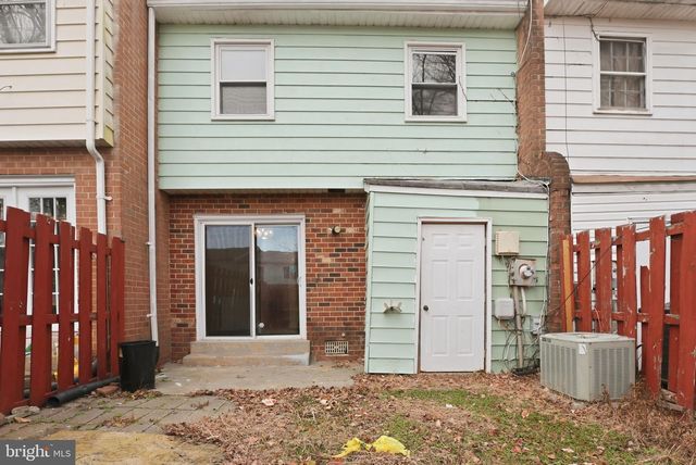 2930 BUELL CT, Dumfries, VA 22026