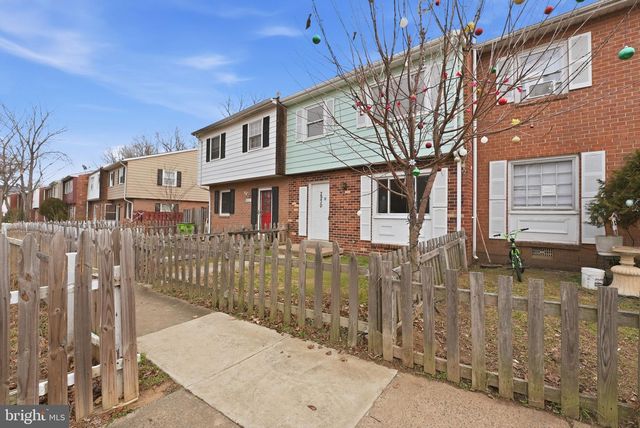 2930 BUELL CT, Dumfries, VA 22026