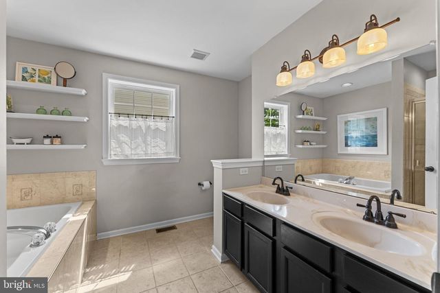 128 MONTGOMERY AVE, Souderton, PA 18964