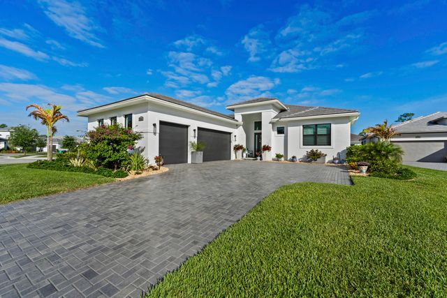 2044 SE Mosaic Boulevard, Port St. Lucie, Port St Lucie, FL 34984