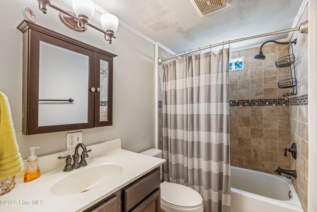 2499 Maco Road NE, Leland, NC 28451