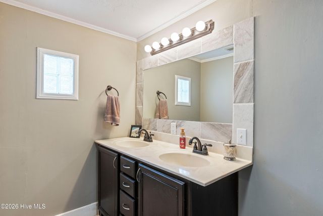 2499 Maco Road NE, Leland, NC 28451