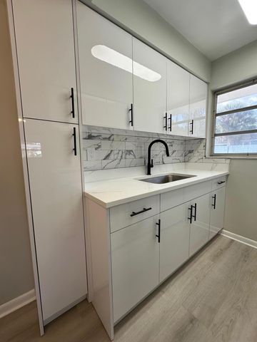 932 S B Street, Lake Worth Beach, FL 33460