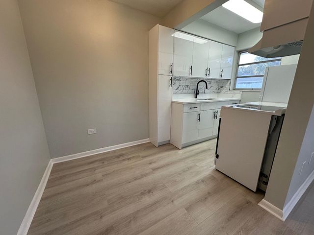 932 S B Street, Lake Worth Beach, FL 33460