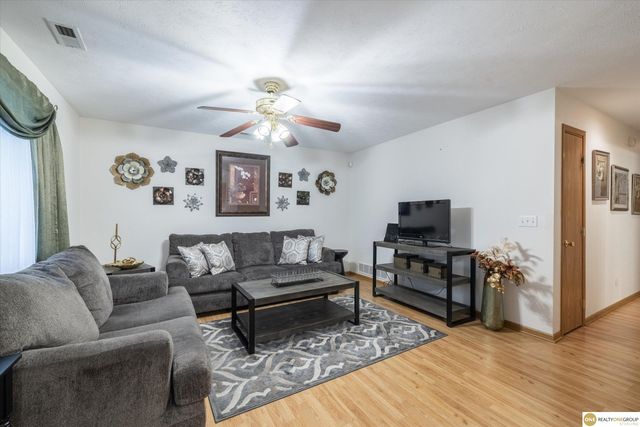 3735 N 40 Avenue, Omaha, NE 68111