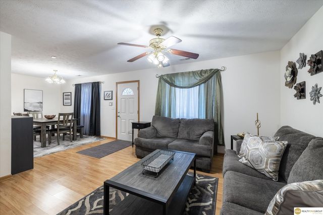 3735 N 40 Avenue, Omaha, NE 68111