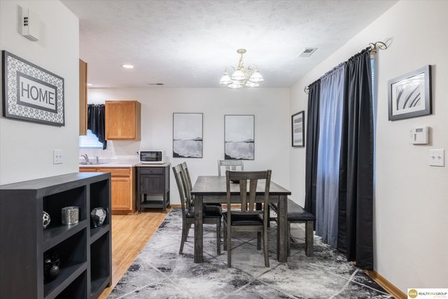 3735 N 40 Avenue, Omaha, NE 68111