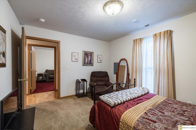 3735 N 40 Avenue, Omaha, NE 68111