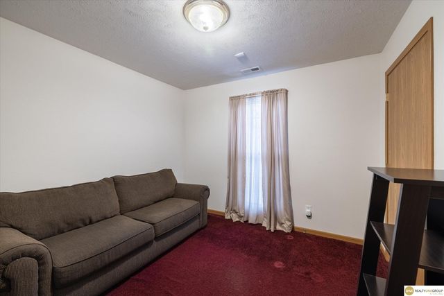 3735 N 40 Avenue, Omaha, NE 68111