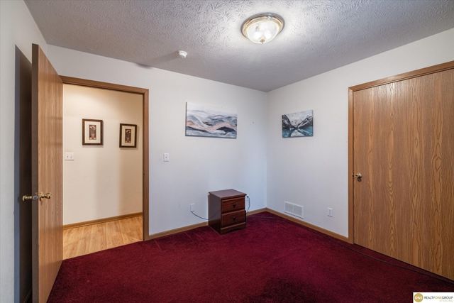 3735 N 40 Avenue, Omaha, NE 68111