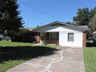 5015 Lovett Lane, Fort Smith, AR 72904