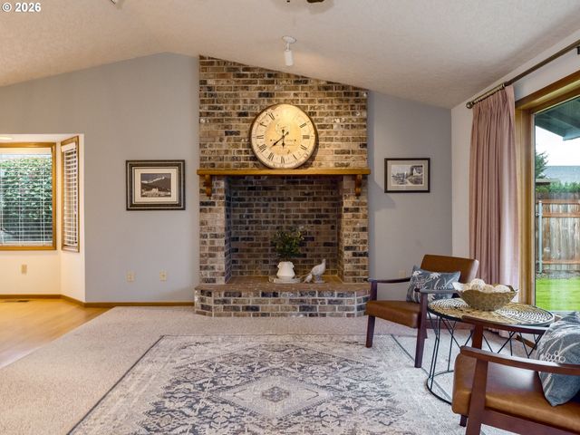 702 Ne 134TH St, Vancouver, WA 98685