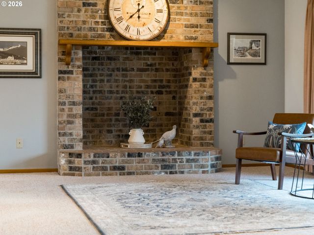 702 Ne 134TH St, Vancouver, WA 98685