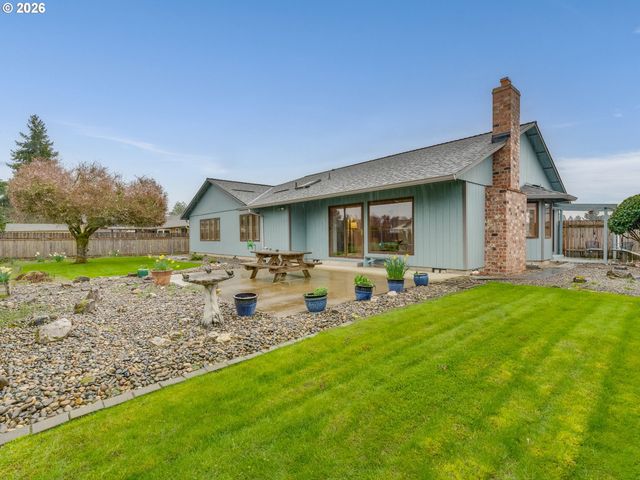 702 Ne 134TH St, Vancouver, WA 98685