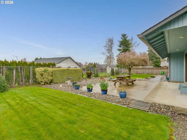 702 Ne 134TH St, Vancouver, WA 98685