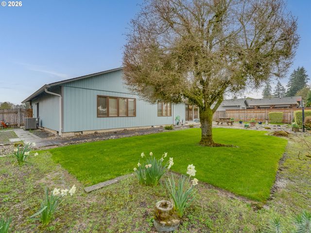 702 Ne 134TH St, Vancouver, WA 98685