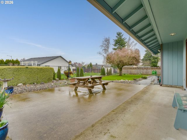 702 Ne 134TH St, Vancouver, WA 98685