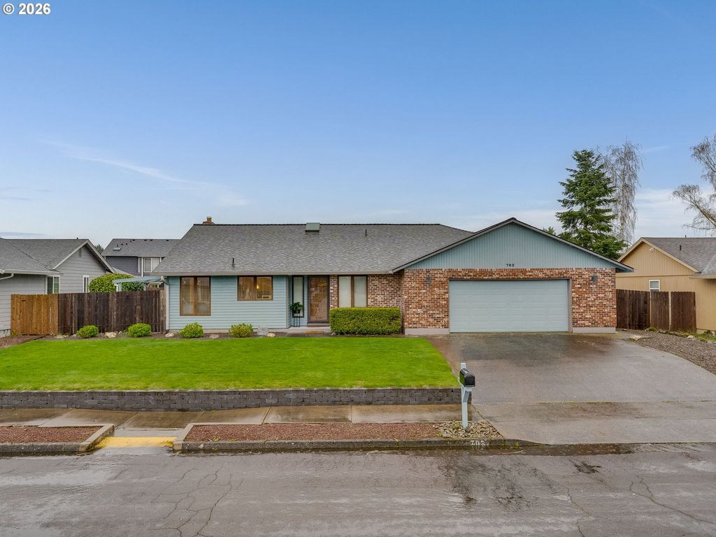 702 Ne 134TH St, Vancouver, WA 98685