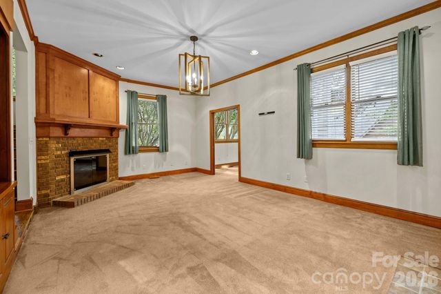 230 N Brackenbury Lane, Charlotte, NC 28270