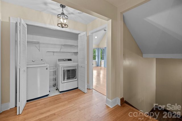 230 N Brackenbury Lane, Charlotte, NC 28270