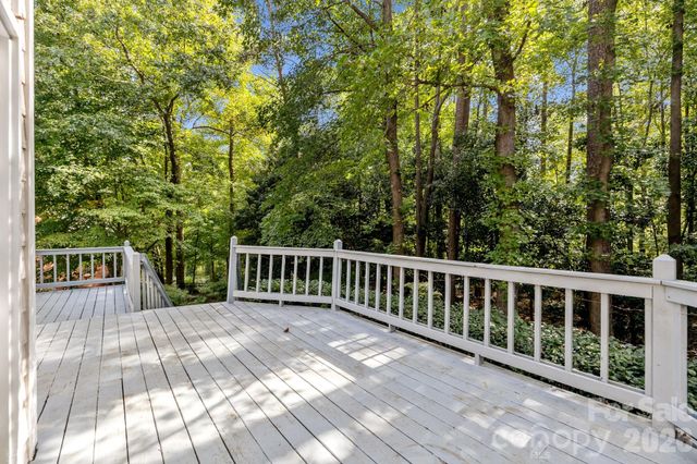 230 N Brackenbury Lane, Charlotte, NC 28270