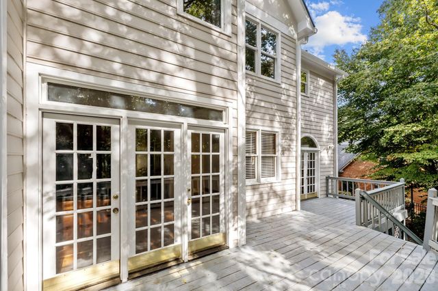 230 N Brackenbury Lane, Charlotte, NC 28270