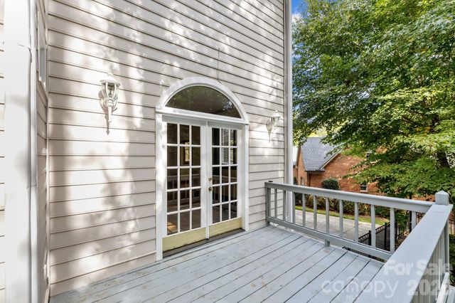 230 N Brackenbury Lane, Charlotte, NC 28270