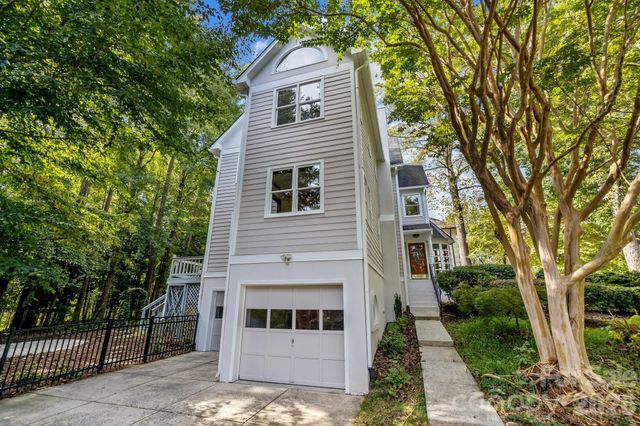 230 N Brackenbury Lane, Charlotte, NC 28270