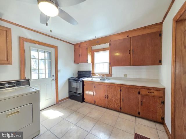 1017 TYLER AVE, Salisbury, MD 21804