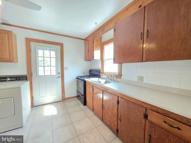 1017 TYLER AVE, Salisbury, MD 21804