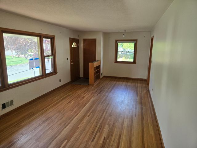 5001 W 108th Street, Bloomington, MN 55437