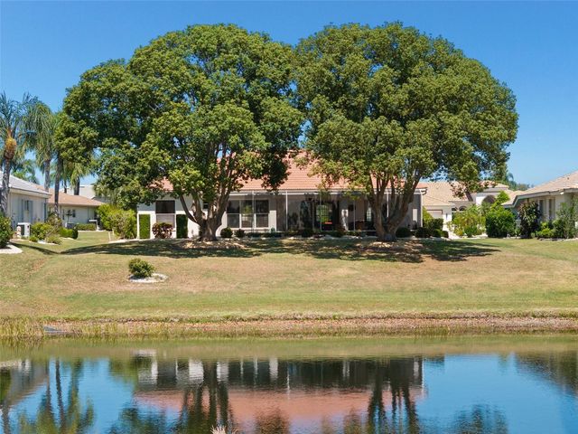 1134 SIGNATURE DRIVE, Sun City Center, FL 33573