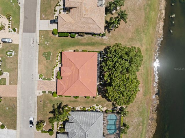 1134 SIGNATURE DRIVE, Sun City Center, FL 33573