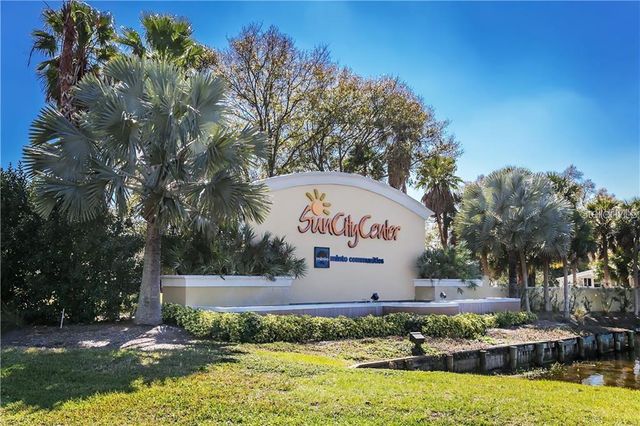 1134 SIGNATURE DRIVE, Sun City Center, FL 33573