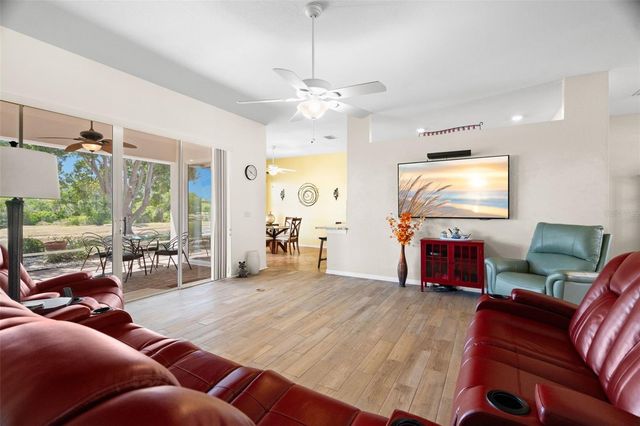 1134 SIGNATURE DRIVE, Sun City Center, FL 33573