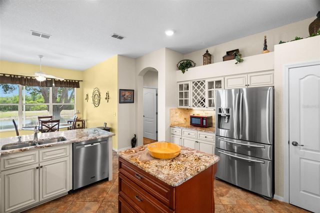 1134 SIGNATURE DRIVE, Sun City Center, FL 33573