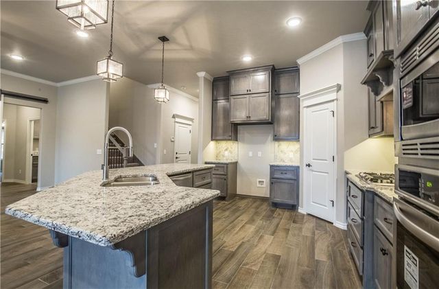 9900 NW 142nd Street, Yukon, OK 73099