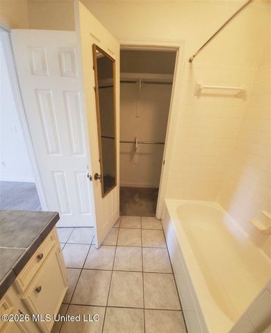 208 Foxwood Cove, Madison, MS 39110
