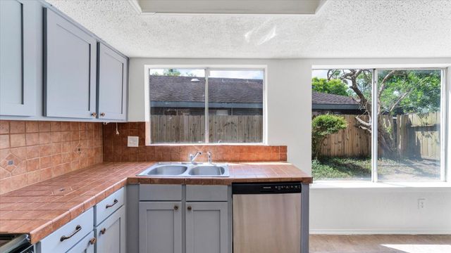 12826 Palm Desert Lane, Houston, TX 77099