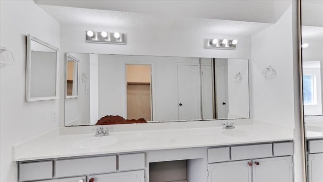 12826 Palm Desert Lane, Houston, TX 77099