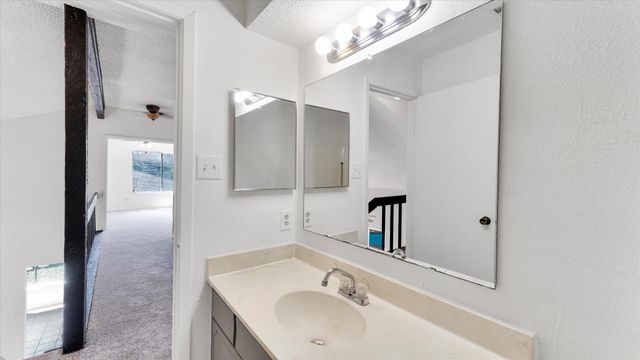 12826 Palm Desert Lane, Houston, TX 77099