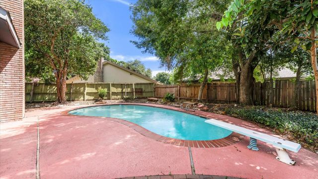 12826 Palm Desert Lane, Houston, TX 77099