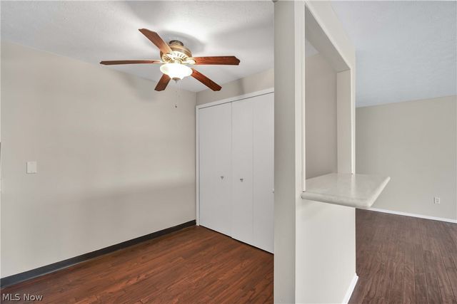 26195 Raintree Boulevard B4, Olmsted Falls, OH 44138