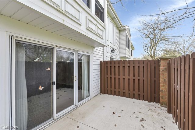 26195 Raintree Boulevard B4, Olmsted Falls, OH 44138