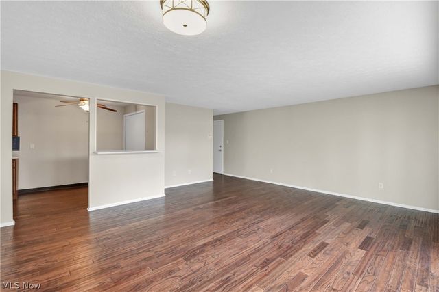 26195 Raintree Boulevard B4, Olmsted Falls, OH 44138