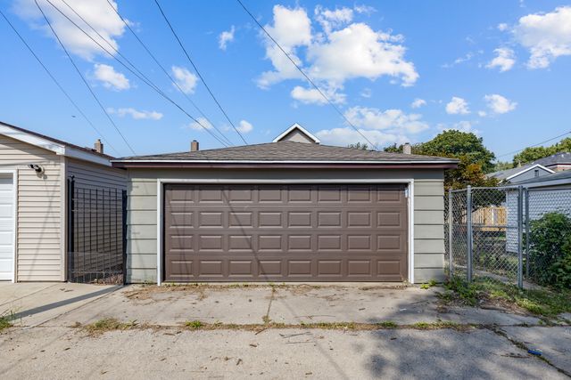 10019 S Vernon Avenue, Chicago, IL 60628