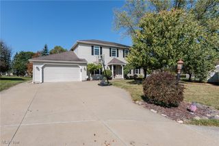 18987 Laurell Circle, Strongsville, OH 44136