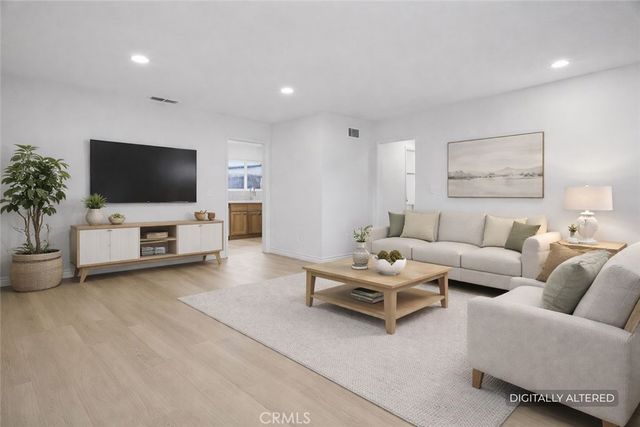 8574 Holly Ln, Riverside, CA 92504