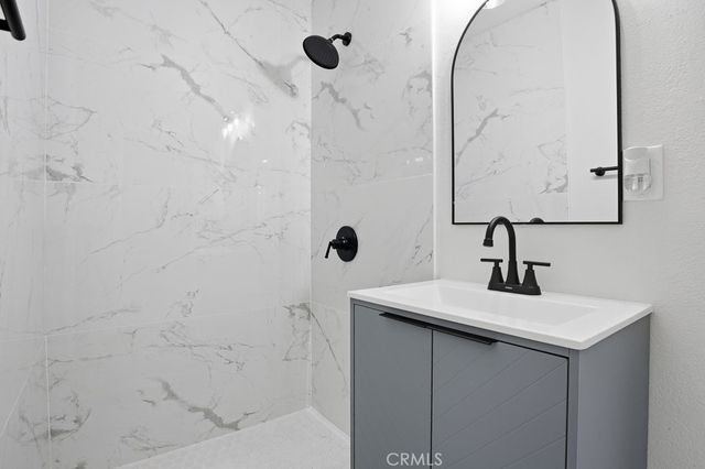 8574 Holly Ln, Riverside, CA 92504