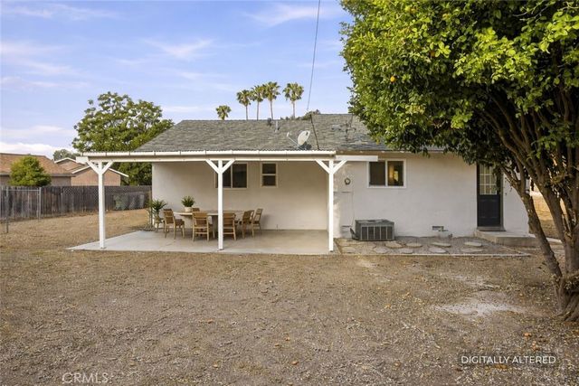 8574 Holly Ln, Riverside, CA 92504